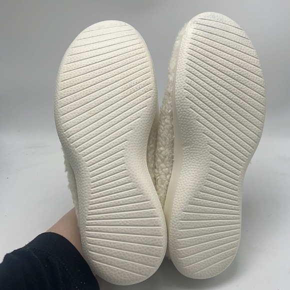 Allbirds Women's Wool Runner Fluffs size 8 white - Picture 3 of 7